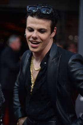 Are You Ready, Boy? UK Premiere at Vue WestEnd, Leicester Square, London, UK. Yungblud attends Are You Ready, Boy? UK Premiere, Credit:@thepinkrosephotography Avalon  Copyright: x@thepinkrosephotographyx xAvalonx 1029074419