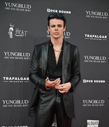 Yungblud Are You Ready, Boy? UK Premiere at Vue WestEnd, Leicester Square, London, UK. Dominic Harrison aka Yungblud attends Yungblud Are You Ready, Boy? UK Premiere, Credit:@thepinkrosephotography Avalon  Copyright: x@thepinkrosephotographyx xAvalonx 1029074741