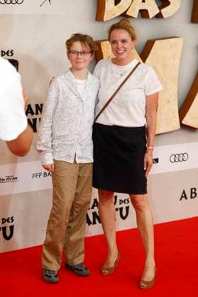 Julia von Heinz mit Sohn bei der Premiere des Kinofilms Das Kanu des Manitu im Mathäser Filmpalast. München, 12.08.2025