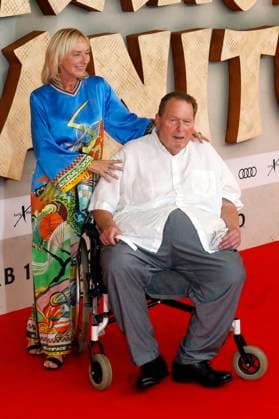 Ottfried Fischer mit Ehefrau Simone bei der Premiere des Kinofilms Das Kanu des Manitu im Mathäser Filmpalast. München, 12.08.2025