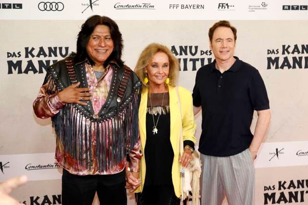 Alan Tafoya, Hella Brice und Michael Bully Herbig bei der Premiere des Kinofilms Das Kanu des Manitu im Mathäser Filmpalast. München, 12.08.2025