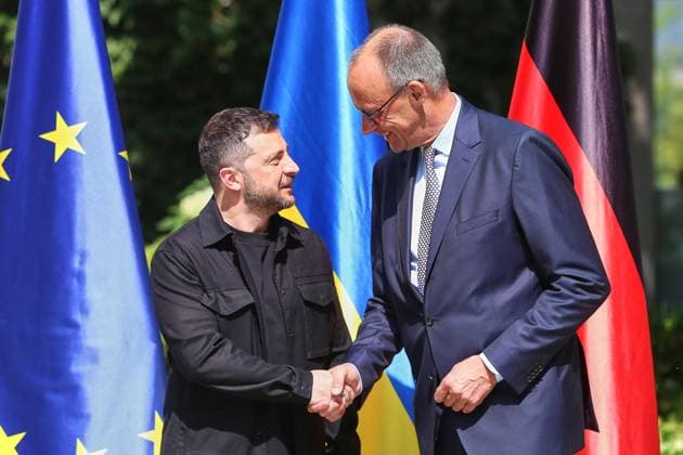 Berlin, Deutschland, 13.08.2025: Bundeskanzleramt: Empfang des ukrainischen Präsidenten vor der Ukraine-Schalte: Wolodymyr Selenskyj und Bundeskanzler Friedrich Merz (CDU) *** Berlin, Germany, 13 08 2025 Federal Chancellery Reception of the Ukrainian President in front of the Ukraine Switch Volodymyr Selenskyj and Federal Chancellor Friedrich Merz CDU Copyright: xdtsxNachrichtenagenturx dts_77959