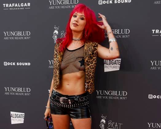YUNGBLUD. Are You Ready, Boy? Premiere at the Vue in Leicester Square, London - 12 Aug 2025 Amy Valentine attends the YUNGBLUD. Are You Ready, Boy? Premiere at the Vue in Leicester Square. London United Kingdom Copyright: xCatxMorleyx xSOPAxImagesx Cat Morley_YUNGBLUD. Are You Ready, Boy_ Premiere_Amy Valentine_21452