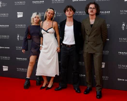 YUNGBLUD. Are You Ready, Boy? Premiere at the Vue in Leicester Square, London - 12 Aug 2025 Nieve Ella attends the YUNGBLUD. Are You Ready, Boy? Premiere at the Vue in Leicester Square. London United Kingdom Copyright: xCatxMorleyx xSOPAxImagesx Cat Morley_YUNGBLUD. Are You Ready, Boy_ Premiere_Nieve Ella_21497