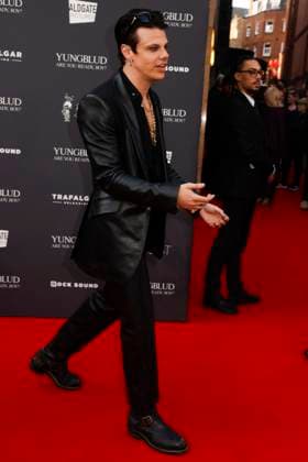 YUNGBLUD. Are You Ready, Boy? Premiere at the Vue in Leicester Square, London - 12 Aug 2025 YUNGBLUD aka Dominic Richard Harrison attends the YUNGBLUD. Are You Ready, Boy? Premiere at the Vue in Leicester Square. London United Kingdom Copyright: xCatxMorleyx xSOPAxImagesx Cat Morley_YUNGBLUD. Are You Ready, Boy_ Premiere_YUNGBLUD aka Dominic Richard Harrison_21470