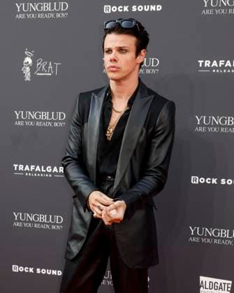 August 12, 2025, London, United Kingdom: YUNGBLUD aka Dominic Richard Harrison attends the YUNGBLUD. Are You Ready, Boy? Premiere at the Vue in Leicester Square. London United Kingdom - ZUMAs197 20250812_aaa_s197_431 Copyright: xCatxMorleyx