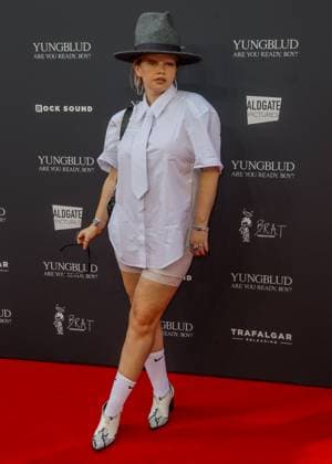 The Yungblud. Are You Ready, Boy? UK Premiere held at Vue Leicester Square in London - 12 Aug 2025 Daisy Bertenshaw attends the Yungblud. Are You Ready, Boy? UK Premiere held at the Vue Leicester Square, London. London United Kingdom Copyright: xMarioxMitsisx xSOPAxImagesx MarioMitsis_Yungblud_Daisy Bertenshaw-371926