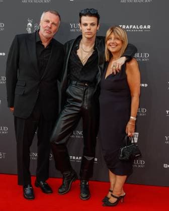 August 12, 2025, London, United Kingdom: Justin Harrison, Dominic Harrison AKA Yungblud and Samantha Harrison attend the Yungblud. Are You Ready, Boy? UK Premiere held at the Vue Leicester Square, London. London United Kingdom - ZUMAs197 20250812_aaa_s197_491 Copyright: xMarioxMitsisx