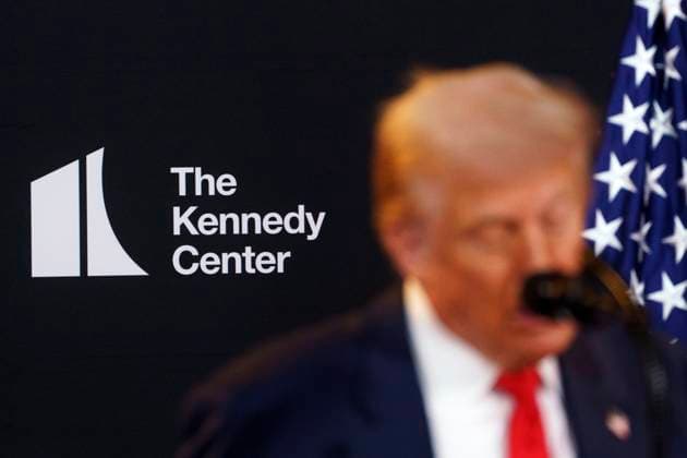 August 13, 2025, Washington, District Of Columbia, USA: United States President Donald J Trump makes remarks at an event at the John F. Kennedy Center for the Performing Arts, Washington, DC, USA, 13 August 2025. President Trump unveiled the 48th annual Kennedy Center Honors recipients: country music star George Strait, actor-singer Michael Crawford, Rocky? actor Sylvester Stallone, singer Gloria Gaynor, and the rock band Kiss Washington USA - ZUMAs152 20250813_faa_s152_009 Copyright: xWillxOliverx-xPoolxviaxCNPx