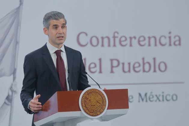 Mexico™s President Claudia Sheinbaum Holds Briefing Roberto Capuano, Director of the Olinia speaks during a news conference, about the Olinia electric cars project at National Palace. on August 13, 2025 in Mexico City, Mexico. Mexico City CDMX Mexico Copyright: xCarlosxSantiagox
