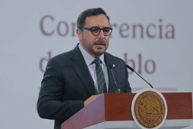 Mexico™s President Claudia Sheinbaum Holds Briefing Arturo Reyes Sandoval, Director of the Instituto Politecnico Nacional (IPN)), speaks during a news conference, about the Olinia electric cars projects at National Palace. on August 13, 2025 in Mexico City, Mexico. Mexico City CDMX Mexico Copyright: xCarlosxSantiagox