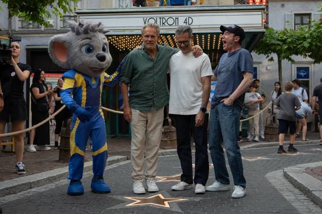 Das Kanu des Manitu, Premiere im Europa-Park Rust Kinopremiere, Das Kanu des Manitou, Michael Bully Herbig, Rick Kavanian, Christian Tramitz, Filmpremiere, Europa-Park, Voltron 4D, roter Teppich, Filmstart, Komödie, Westernparodie, Bullyparade, Schauspieler, Regisseur, Drehbuchautor, Presseevent, Sommerferien, Tourismus, Freizeitpark, Unterhaltung, Besucher, Medienereignis, Kinostart August 2025, deutsche Filmkomödie, Starauftritt, Fototermin, Rick Kavanian, Michael Herbig, Christian Tramitz Rust Europa Park Baden-Württemberg Deutschland Copyright: xFINLEYxMÖRCHx