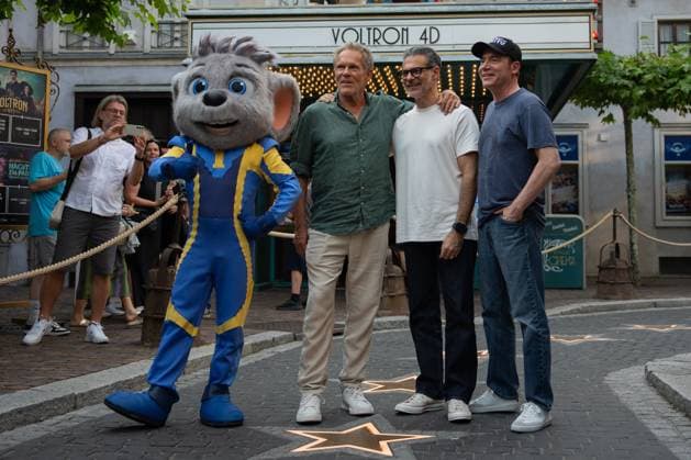 Das Kanu des Manitu, Premiere im Europa-Park Rust Kinopremiere, Das Kanu des Manitou, Michael Bully Herbig, Rick Kavanian, Christian Tramitz, Filmpremiere, Europa-Park, Voltron 4D, roter Teppich, Filmstart, Komödie, Westernparodie, Bullyparade, Schauspieler, Regisseur, Drehbuchautor, Presseevent, Sommerferien, Tourismus, Freizeitpark, Unterhaltung, Besucher, Medienereignis, Kinostart August 2025, deutsche Filmkomödie, Starauftritt, Fototermin, Rick Kavanian, Michael Herbig, Christian Tramitz Rust Europa Park Baden-Württemberg Deutschland Copyright: xFINLEYxMÖRCHx