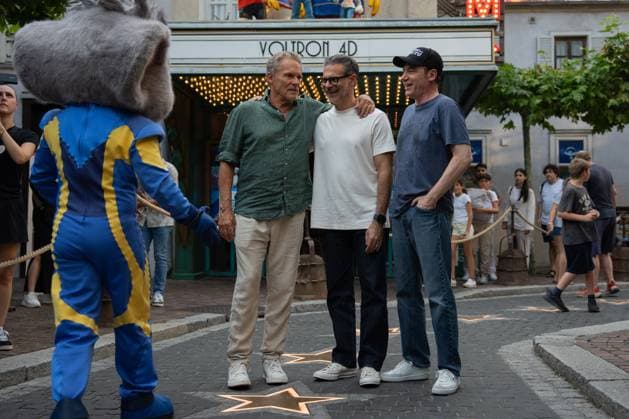 Das Kanu des Manitu, Premiere im Europa-Park Rust Kinopremiere, Das Kanu des Manitou, Michael Bully Herbig, Rick Kavanian, Christian Tramitz, Filmpremiere, Europa-Park, Voltron 4D, roter Teppich, Filmstart, Komödie, Westernparodie, Bullyparade, Schauspieler, Regisseur, Drehbuchautor, Presseevent, Sommerferien, Tourismus, Freizeitpark, Unterhaltung, Besucher, Medienereignis, Kinostart August 2025, deutsche Filmkomödie, Starauftritt, Fototermin, Rick Kavanian, Michael Herbig, Christian Tramitz Rust Europa Park Baden-Württemberg Deutschland Copyright: xFINLEYxMÖRCHx