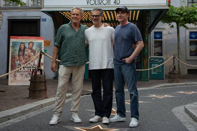 Das Kanu des Manitu, Premiere im Europa-Park Rust Kinopremiere, Das Kanu des Manitou, Michael Bully Herbig, Rick Kavanian, Christian Tramitz, Filmpremiere, Europa-Park, Voltron 4D, roter Teppich, Filmstart, Komödie, Westernparodie, Bullyparade, Schauspieler, Regisseur, Drehbuchautor, Presseevent, Sommerferien, Tourismus, Freizeitpark, Unterhaltung, Besucher, Medienereignis, Kinostart August 2025, deutsche Filmkomödie, Starauftritt, Fototermin, Rick Kavanian, Michael Herbig, Christian Tramitz Rust Europa Park Baden-Württemberg Deutschland Copyright: xFINLEYxMÖRCHx