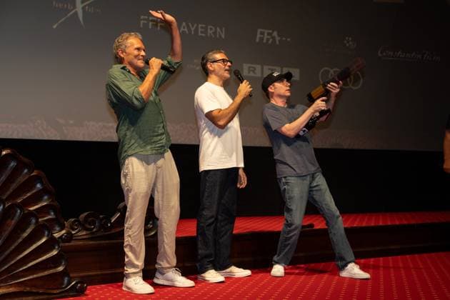 Das Kanu des Manitu, Premiere im Europa-Park Rust Kinopremiere, Das Kanu des Manitou, Michael Bully Herbig, Rick Kavanian, Christian Tramitz, Filmpremiere, Europa-Park, Voltron 4D, roter Teppich, Filmstart, Komödie, Westernparodie, Bullyparade, Schauspieler, Regisseur, Drehbuchautor, Presseevent, Sommerferien, Tourismus, Freizeitpark, Unterhaltung, Besucher, Medienereignis, Kinostart August 2025, deutsche Filmkomödie, Starauftritt, Fototermin, Rick Kavanian, Michael Herbig, Christian Tramitz Rust Europa Park Baden-Württemberg Deutschland Copyright: xFINLEYxMÖRCHx