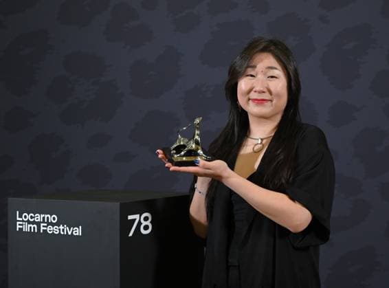 Locarno, Swiss Locarno Film Festival 2025 Photocall Award Ceremony Locarno78 photocall with winners of Locarno78 In the photo: Cecilia Kang the Hjo mayor Pardo Concorso Cineasti del Presente  Copyright: xNickxZonnax xipa-agency.netx xNickxZonnax IPA_Agency_IPA62512724