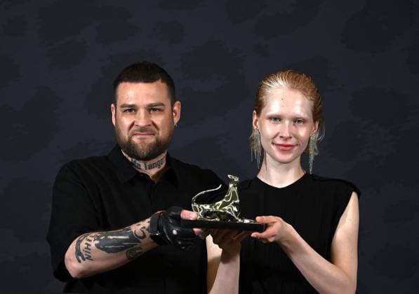 Locarno Film Festival - Award Ceremony Photocall Haryaimbro and Mahal Senkovtor posing with the Pardo d Oro Award during the 78th Locarno Film Festival on August 16, 2025 in Locarno, Switzerland. Photo by Nick Zonna IPA ABACAPRESS.COM Locarno Switzerland  Copyright: xZonnaxNick IPA ABACAx
