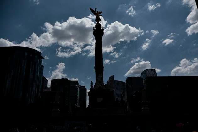 August 17, 2025, Mexico, Cdmx, Mexico: Hundreds of activists and pro-Palestine activists gathered at the Angel of Independence to demand a ceasefire, a ceasefire, and the attempted occupation by the State of Israel against the State of Palestine. The protesters marched along Paseo de la Reforma Avenue, where they were approached by Mexico City police officers. There were some attacks by police officers during the peaceful protest. All the contingents arrived at the JuoÂ¡rez Hemicycle, where they held a small sit-in in front of the new Anti-Palestine Monument in support of all the murders of civilians and journalists committed by BENJAMIN NETANYAHU. Mexico Mexico - ZUMAp204 20250817_zip_p204_001 Copyright: xJosuexPerezx