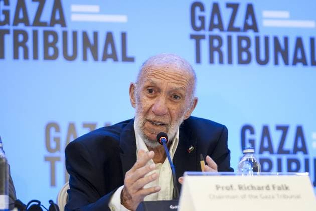 Gaza Tribunal Emergency Press Conference in Istanbul ISTANBUL, TURKIYE - AUGUST 18: President of the Gaza Court and former UN Special Rapporteur on Palestine, Richard Falk makes a speech as he attends the Gaza Tribunal Emergency Press Conference in Istanbul, Turkiye on August 18, 2025. Hakan Akgun Anadolu Istanbul Turkey. Editorial use only. Please get in touch for any other usage.  Copyright: x2025xAnadoluxHakanxAkgunx