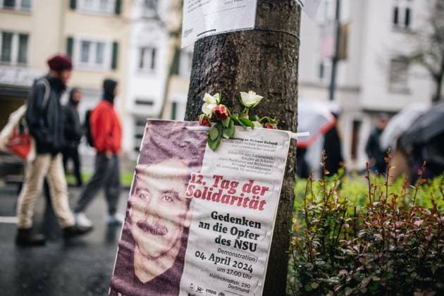 18th death anniversary of the NSU s Turkish victim in Dortmund DORTMUND, GERMANY - APRIL 04: A poster with Mehmet Kubasik s portrait is seen as people, holding portraits and banners, gather to pay tribute to Mehmet Kubasik and the victims of the NSU attacks on April 04, 2024 in Dortmund, Germany. On April 4th 2006, kiosk vendor Mehmet Kubasik, a German citizen of Turkish origin, was killed by Neo-Nazi group National Socialist Underground members in his shop in Dortmund. This was one of a series of attacks done by the NSU group which took place between 2000 and 2007. The Turks were the main target of these attacks which resulted in the killing of 8 Turks, a Greek and a German policewoman. Germany World. Editorial use only. Please get i  Copyright: x2025xAnadoluxHeshamxElsherifx