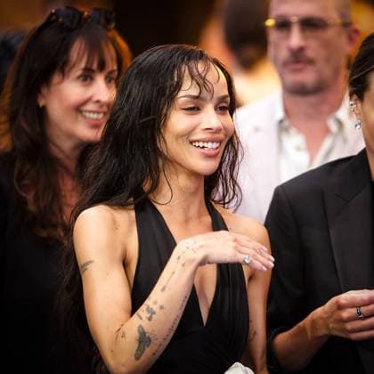 Uk Gala Screening Of Caught Stealing on Tuesday 19 August 2025 ZoÃ« Kravitz seen at the Uk Gala Screening Of Caught Stealing on Tuesday 19 August 2025 at ODEON LUXE Leicester Square, London. . Picture, Credit:Julie Edwards Avalon  Copyright: xJuliexEdwardsx xAvalonx 1030259867