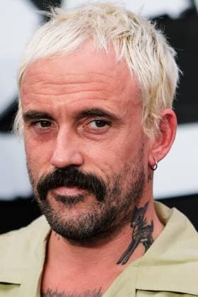 Uk Gala Screening Of Caught Stealing on Tuesday 19 August 2025 Joe Talbot of Idles seen at the Uk Gala Screening Of Caught Stealing on Tuesday 19 August 2025 at ODEON LUXE Leicester Square, London. . Picture, Credit:Julie Edwards Avalon  Copyright: xJuliexEdwardsx xAvalonx 1030275864