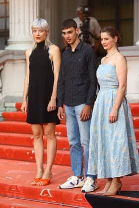 Sarajevo, Bosnia and Herzegovina, 200825. Director and writer Hana Jusic with actors Mauro Ercegovic Gracinand Ana Marija Veselcic on the red carpet before the premiere of her film God will not help, at 31st Sarajevo Film Festival, 6th day. Photo: Antonio Balic CROPIX Copyright: xxAntonioxBalicx xCROPIXx sff_sesti_dan31-200825