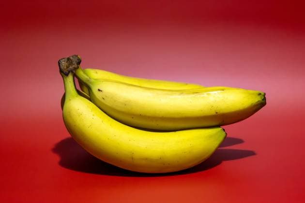 Essen: Reife gelbe Bananen als Snack Food: Ripe yellow bananas as a snack (License=RF) Copyright: xZoonar.com KarinaxSchultzex 23838587