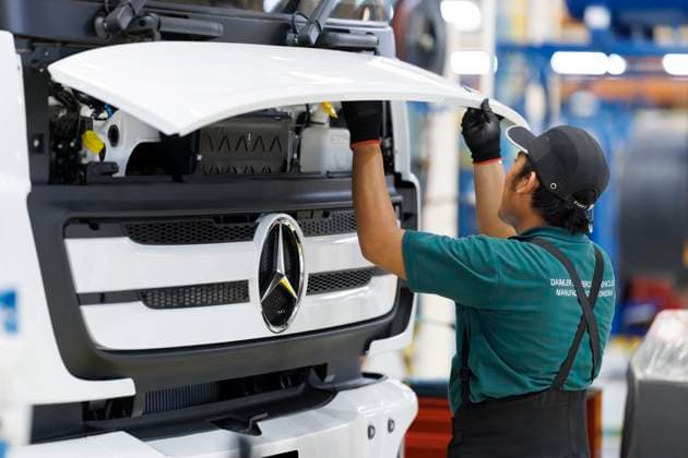 Produktionsanlage der Daimler Truck. Jakarta, 21.08.2025. Fotografiert im Auftrag des Auswaertigen Amtes Jakarta Indonesien *** Production plant of Daimler Truck Jakarta, 21 08 2025 Photographed on behalf of the Foreign Office Jakarta Indonesia Copyright: xThomasxImo AAx