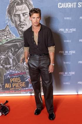 Caught Stealing Premiere - Paris AJ US actor Austin Butler poses during the premiere of the Caught Stealing (Pris au piege) movie at the Max Linder movie theater cinema in Paris on August 21, 2025. Photo by Alexis Jumeau ABACAPRESS.COM Paris France  Copyright: xJumeauxAlexis ABACAx