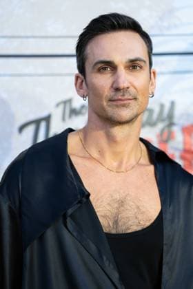 The Thursday Murder Club UK Premiere - Arrivals LONDON, UNITED KINGDOM - AUGUST 21: Henry Lloyd-Hughes attends The Thursday Murder Club UK Premiere at Leicester Square Gardens on August 21, 2025, Credit:Lounis Tiar Avalon United Kingdom, London, Leicester Square  Copyright: xLounisxTiarx xAvalonx 1030599137
