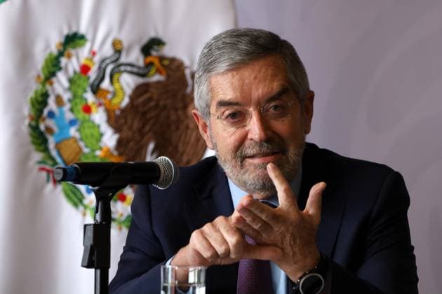 Mexico™s Foreign Affairs Minister, Juan Ramon de la Fuente News Conference Mexico™s Foreign Affairs Minister, Juan Ramon de la Fuente speaks about the Legal consular assistance for Mexican migrants in the United States in response to immigration raids during a news conference at Ministry of Foreign Affairs Headquarters. on August 22, 2025, in Mexico City, Mexico. (Photo by Luis Barron Eyepix Group) Copyright: xLuisxBarronx xEyepixxGroupx LB_22082025_166298