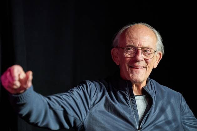 August 22, 2025, Toronto, On, Canada: Christopher Lloyd walks on stage at an event celebrating the 40th anniversary of the sci-fi adventure film Back to the Future, in Toronto, on Friday, Aug. 22, 2025. Toronto Canada  - ZUMAc35_ 20250822_zaf_c35_129 Copyright: xSammyxKoganx