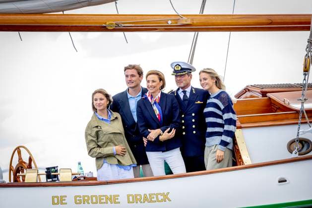 Entertainment Bilder des Tages 24-08-2025 Amsterdam Prince Maurits and Princess Marilene with Anna van Lippe-Biesterfeld van Vollenhoven (2001) and Lucas van Lippe-Biesterfeld van Vollenhoven (2002) and Felicia van Lippe-Biesterfeld van Vollenhoven (2005) during SAIL Amsterdam 2025 on the clipper Stad Amsterdam in Amsterdam. Â  Copyright: xPPEx