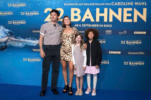 Jannis Niewöhner, Caroline Wahl, Zoe Baier und Atabey Chiriac bei der Premiere des Kinofilms 22 Bahnen in der Astor Film Lounge im Arri. München, 24.08.2025