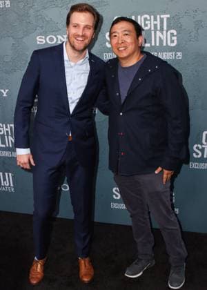 New York Premiere Of Columbia Pictures Caught Stealing MANHATTAN, NEW YORK CITY, NEW YORK, USA - AUGUST 26: Andrew Yang and Zach Graumann arrive at the New York Premiere Of Columbia Pictures Caught Stealing held at Regal Union Square on August 26, 2025 in Manhattan, New York City, New York, United States., Credit:Image Press Agency Avalon United States, New York, New York City, Regal Union Square Copyright: xImagexPressxAgencyx xAvalonx 1031687975