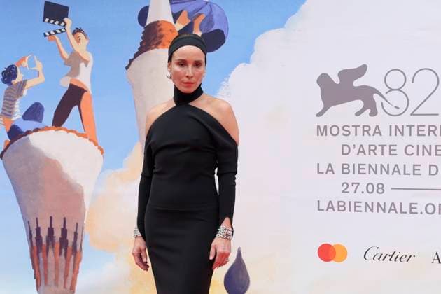 Mother red carpet in Venice Lido, Italy - 27 Aug 2025 Noomi Rapace attends the red carpet of the movie Mother at 82 Venice Film Festival in Venice Lido. Venice Lido Italy Copyright: xMarioxCartellix xSOPAxImagesx _DSC2283