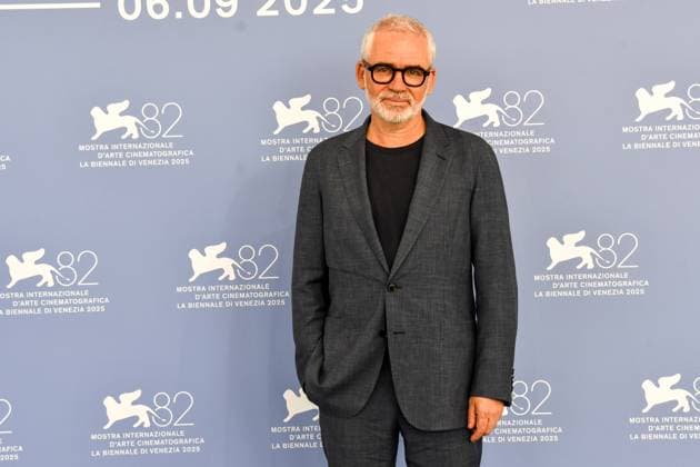 82e Festival International du Film de Venise Mostra 82eme Festival International du Film de Venise Mostra de Venise International Jury Photocall at the 82nd International Venice Film festival Stéphane Brizé 448119 2025 08 27 Venice Italy  Copyright: xThomasxBohlenx STAR_448119_053