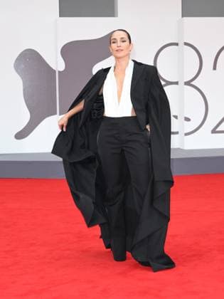 Venice, 82nd Venice International Film Festival 2025 - Evening 2. Red Carpet Film Bugonia. Pictured: Noomi Rapace  Copyright: xSimonexComix xipa-agency.netx xPoolxPhotoxEventsx06x IPA_Agency_IPA63489904