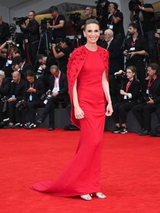 Venice, Italy: Venice, 82nd Venice International Film Festival 2025 - Evening 2. Red Carpet Film Bugonia. Pictured: Emanuela Fanelli Venice Italy  - ZUMAp169 20250828_zea_p169_847 Copyright: xSimonexComix