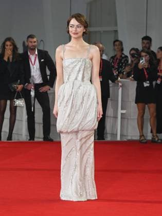 Venice, 82nd Venice International Film Festival 2025 - Evening 2. Red Carpet Film Bugonia. Pictured: Emma Stone  Copyright: xSimonexComix xipa-agency.netx xPoolxPhotoxEventsx06x IPA_Agency_IPA63491261