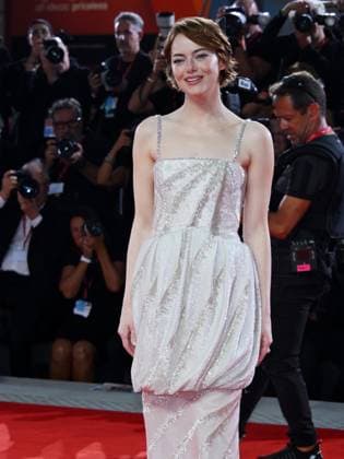 Venice, 82nd Venice International Film Festival 2025 - Evening 2 - Red Carpet for the film Bugonia Pictured: Emma Stone  Copyright: xAlbertoxTerenghi PoolxPhotoxEventsx06x xipa-agency.netx xPoolxPhotoxEventsx06x IPA_Agency_IPA63492479