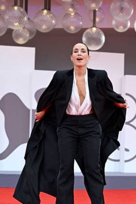 82nd International Film Festival: Red Carpet Screening for Bugonia 82nd Venice International Film Festival, red carpet for the film Bugonia . In the photo Noomi Rapace .Venice, Italy 28 August 2025, Credit:Maria Laura Antonelli Avalon Italy, Venice  Copyright: xMariaxLauraxAntonellix xAvalonx 1032099107
