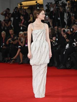 Venice, Italy: Venice, 82nd Venice International Film Festival 2025 - Evening 2. Red Carpet Film Bugonia. Pictured: Emma Stone Venice Italy  - ZUMAp169 20250828_zea_p169_1026 Copyright: xSimonexComix