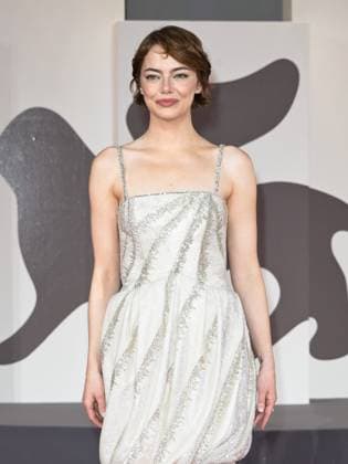 Venice, Italy: Venice, 82nd Venice International Film Festival 2025 - Evening 2. Red Carpet Film Bugonia. Pictured: Emma Stone Venice Italy  - ZUMAp169 20250828_zea_p169_1041 Copyright: xSimonexComix