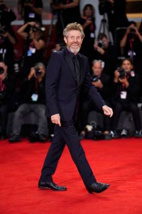 Bugonia Red Carpet - The 82nd Venice International Film Festival Willem Dafoe attends the Bugonia red carpet during the 82nd Venice International Film Festival on August 28, 2025 in Venice, Italy. Venice Italy  Copyright: xDanielexCifalÃ x originalFilename: cifala-notitle250828_npKvN.jpg