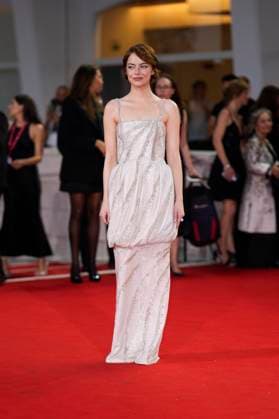 Bugonia Red Carpet - The 82nd Venice International Film Festival Emma Stone attends the Bugonia red carpet during the 82nd Venice International Film Festival on August 28, 2025 in Venice, Italy. Venice Italy  Copyright: xDanielexCifalÃ x originalFilename: cifala-notitle250828_npDSk.jpg