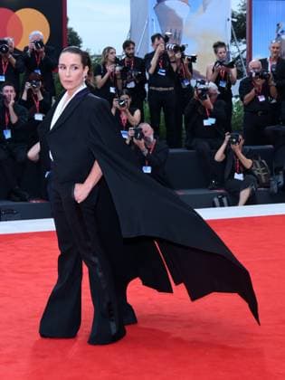Venice, 82nd Venice International Film Festival 2025 - Evening 2 - Red Carpet for the film Bugonia Pictured: Noomi Rapace  Copyright: xAlbertoxTerenghi PoolxPhotoxEventsx06x xipa-agency.netx xPoolxPhotoxEventsx06x IPA_Agency_IPA63495838