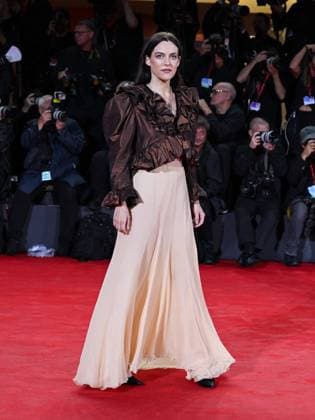 Venice, 82nd Venice International Film Festival 2025 - Evening 2 - Red Carpet for the film Jay Kelly - Pictured: Riley Keough  Copyright: xManuelexMangiarottix xipa-agency.netx xPoolxPhotoxEventsx06x IPA_Agency_IPA63498120